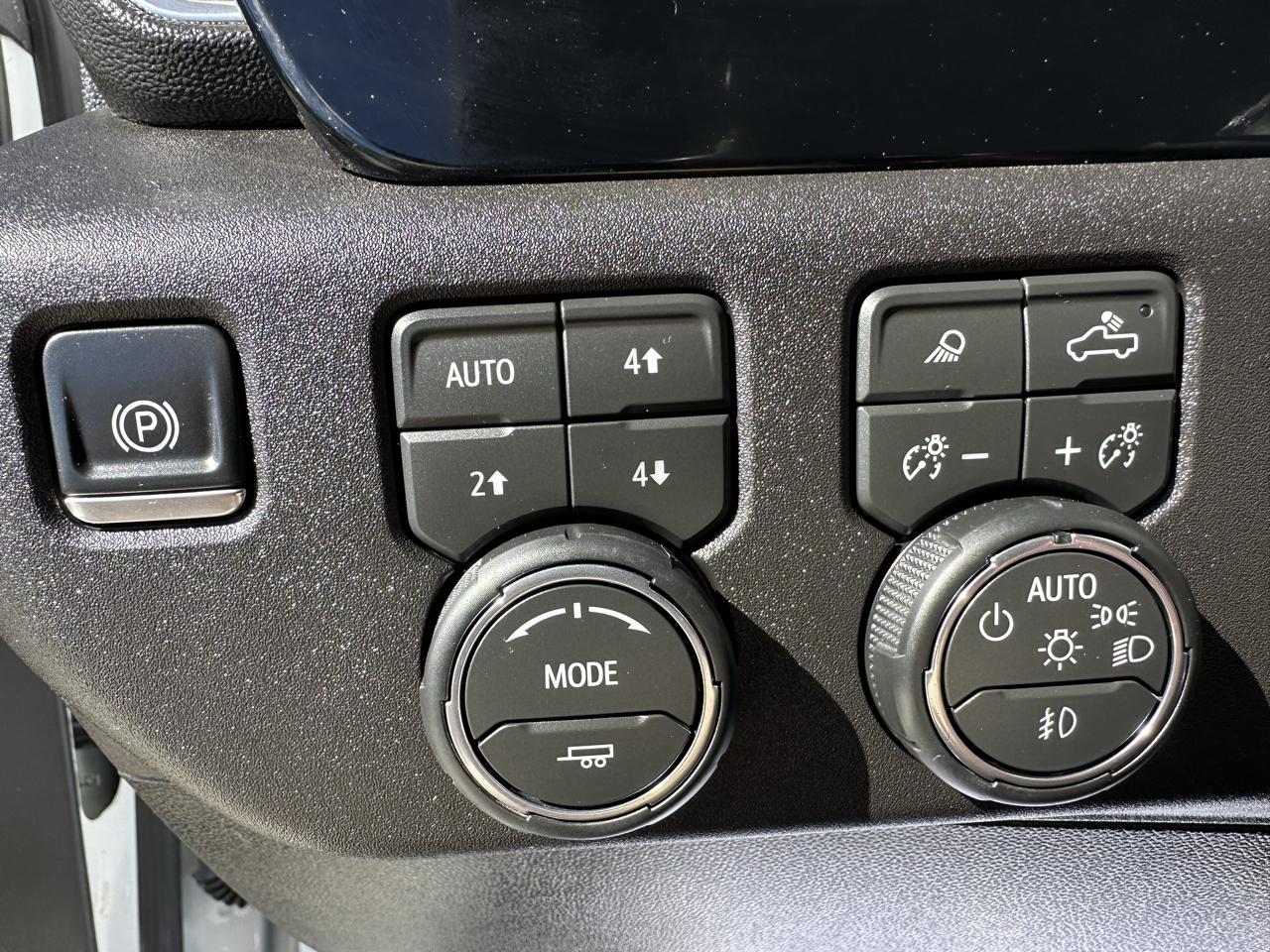 Chevrolet Silverado 3500HD LTZ Crew Cab 4WD 2026