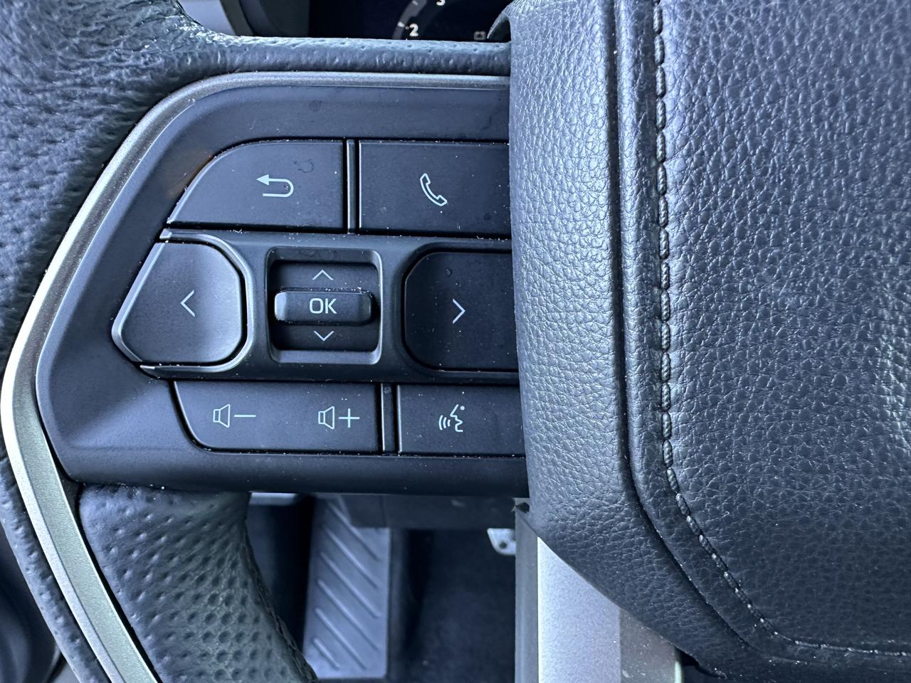 Toyota Tacoma TRD Sport Double Cab 4WD 2025