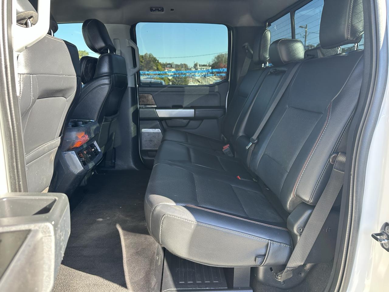 Ford F-350 SD Lariat Crew Cab Long Bed 4WD 2023