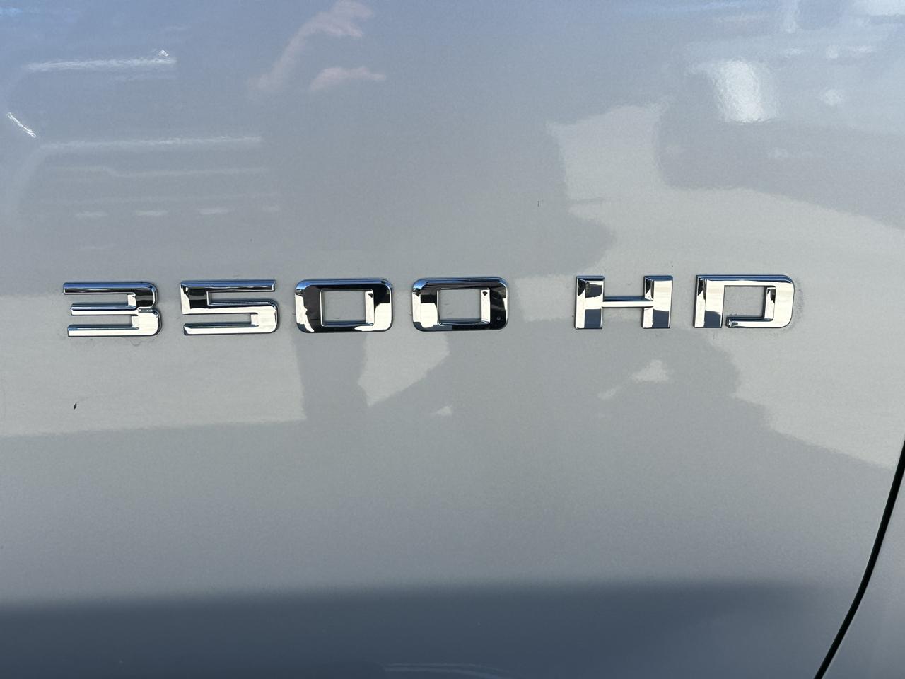 Chevrolet Silverado 3500HD LTZ Crew Cab 4WD 2022