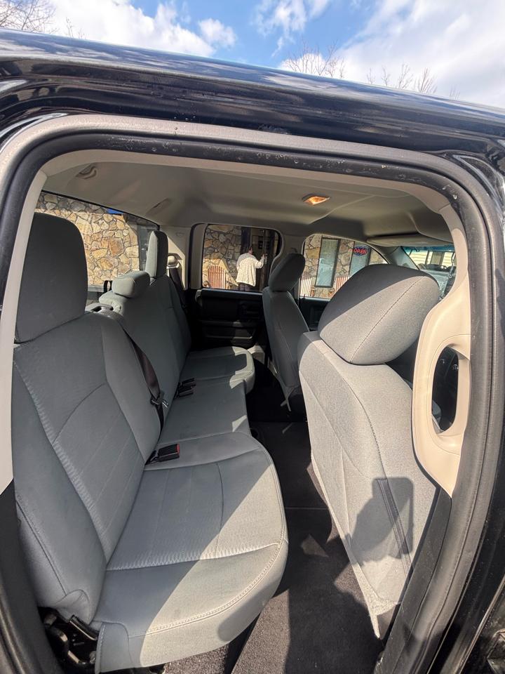 RAM 1500 Tradesman Quad Cab 4WD 2014