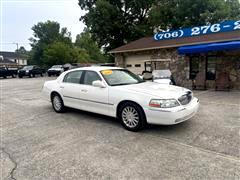 2003 Lincoln Town Car 