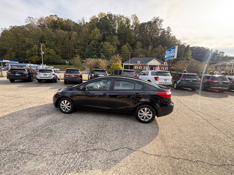 Kia Forte LX w/Popular Package 2016 Kia Forte LX w/Popular Package 2016