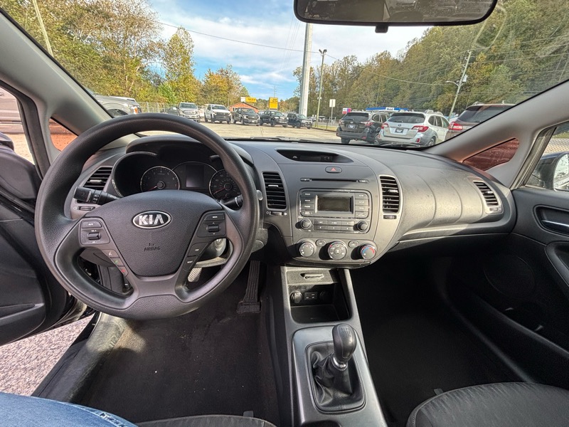 Kia Forte LX w/Popular Package 2016 Kia Forte LX w/Popular Package 2016