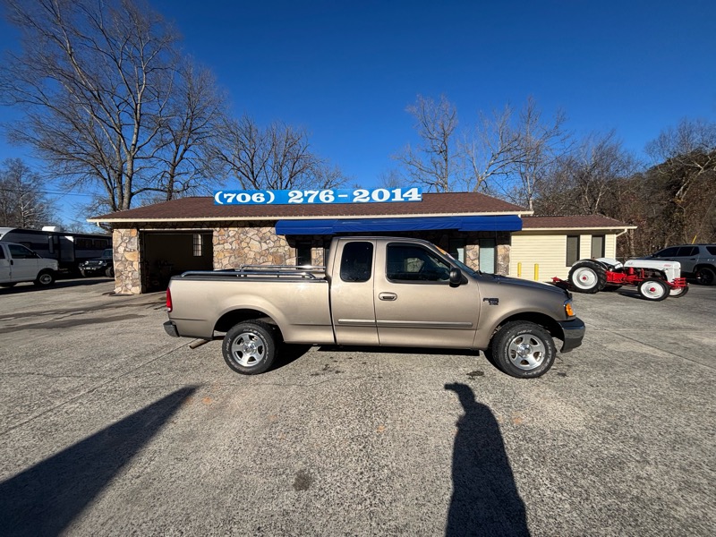 Ford F-150 2WD SuperCab 145" XLT 2003