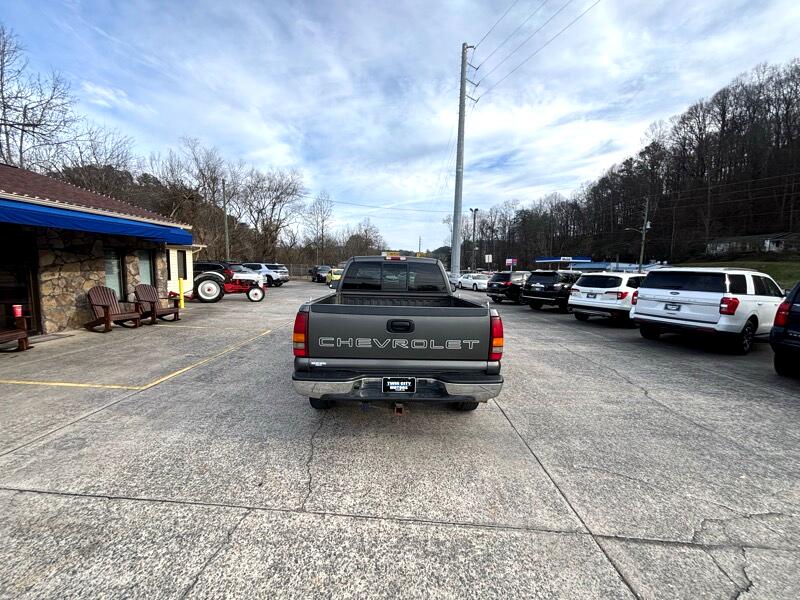 Chevrolet Silverado 1500 Short Bed 4WD 2002