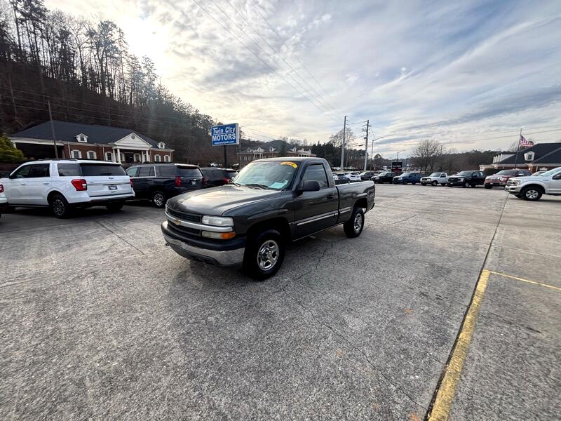 Chevrolet Silverado 1500 Short Bed 4WD 2002