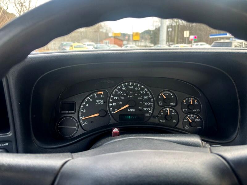 Chevrolet Silverado 1500 Short Bed 4WD 2002