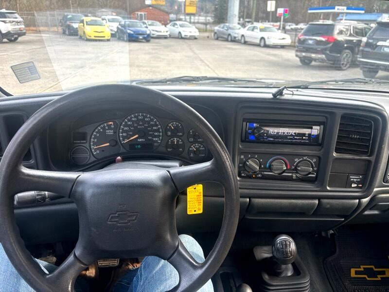 Chevrolet Silverado 1500 Short Bed 4WD 2002