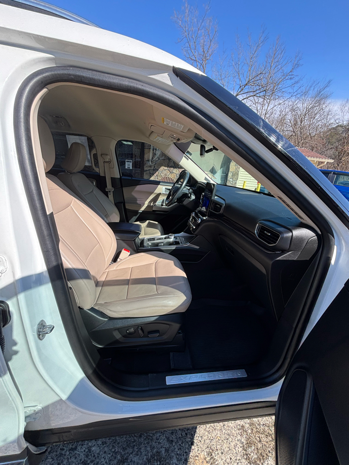 Ford Explorer Limited RWD 2023