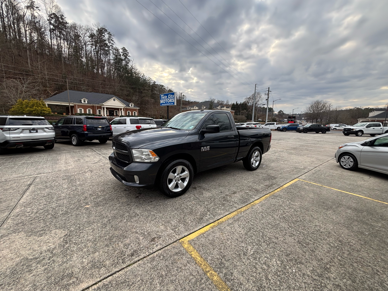 RAM 1500 4WD Reg Cab 120.5" Tradesman 2014