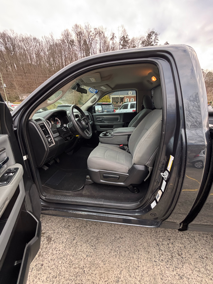 RAM 1500 4WD Reg Cab 120.5" Tradesman 2014