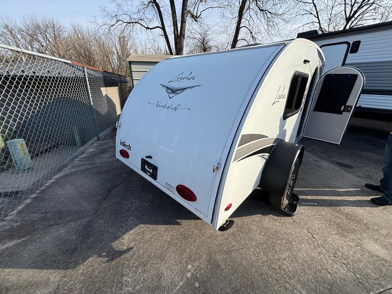 Intech Trailers Luna  2022