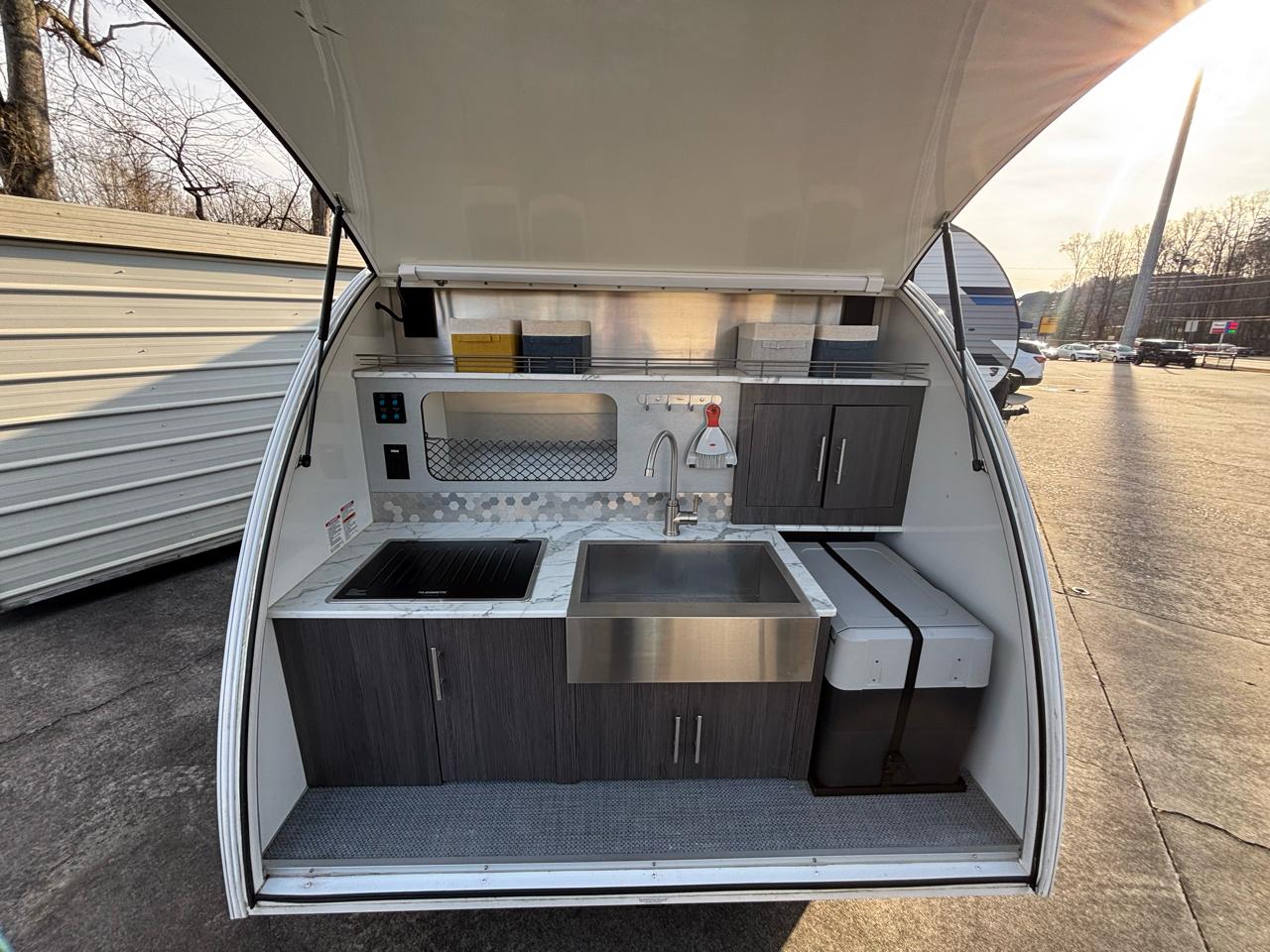 Intech Trailers Luna  2022