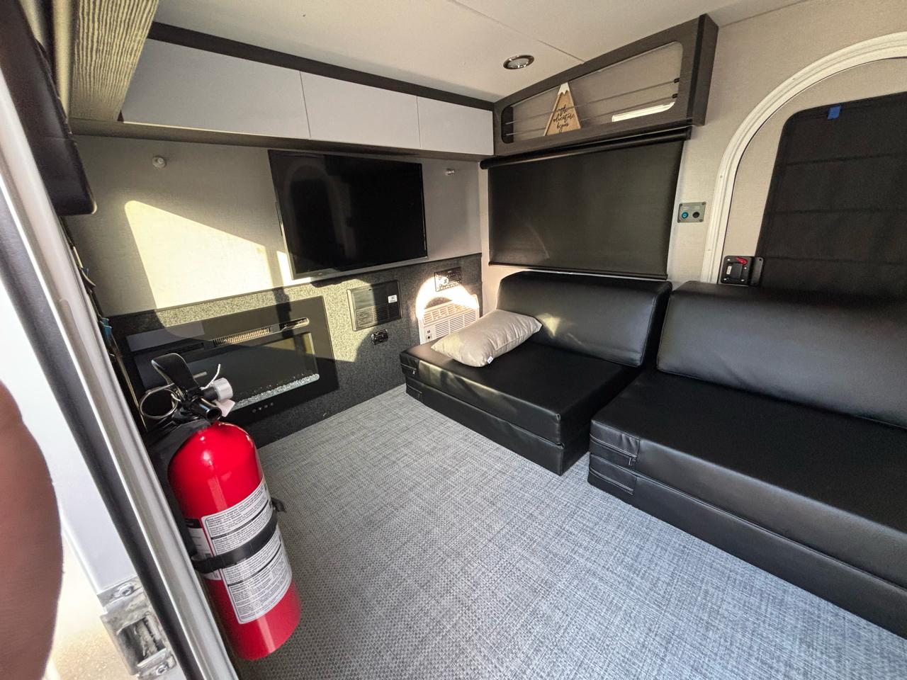 Intech Trailers Luna  2022