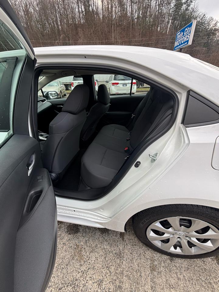 Toyota Corolla LE CVT (Natl) 2021