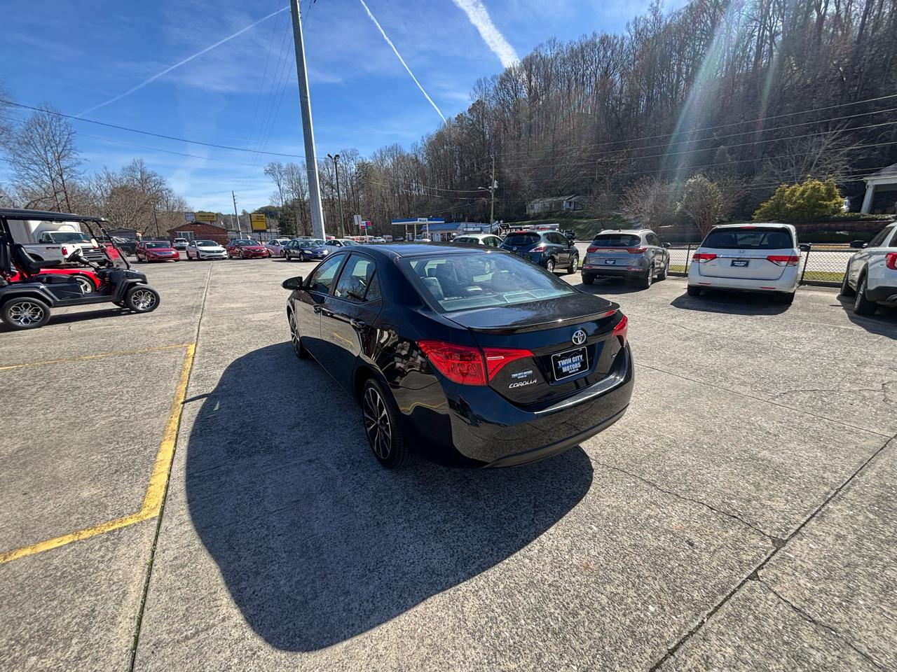 Toyota Corolla XLE CVT (Natl) 2019