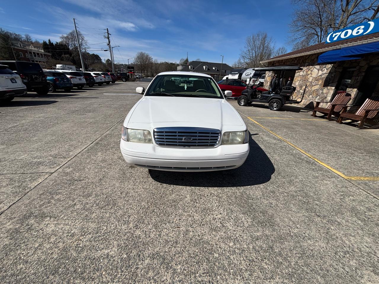 Ford Crown Victoria 4dr Sdn LX 2011