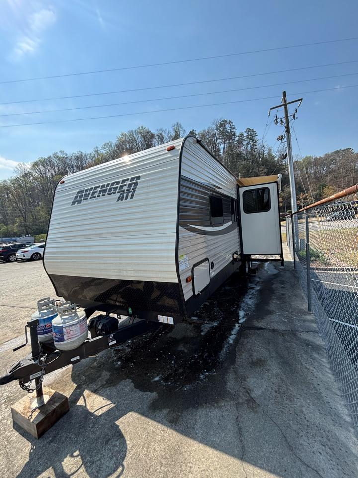 Forest River Avenger  2017