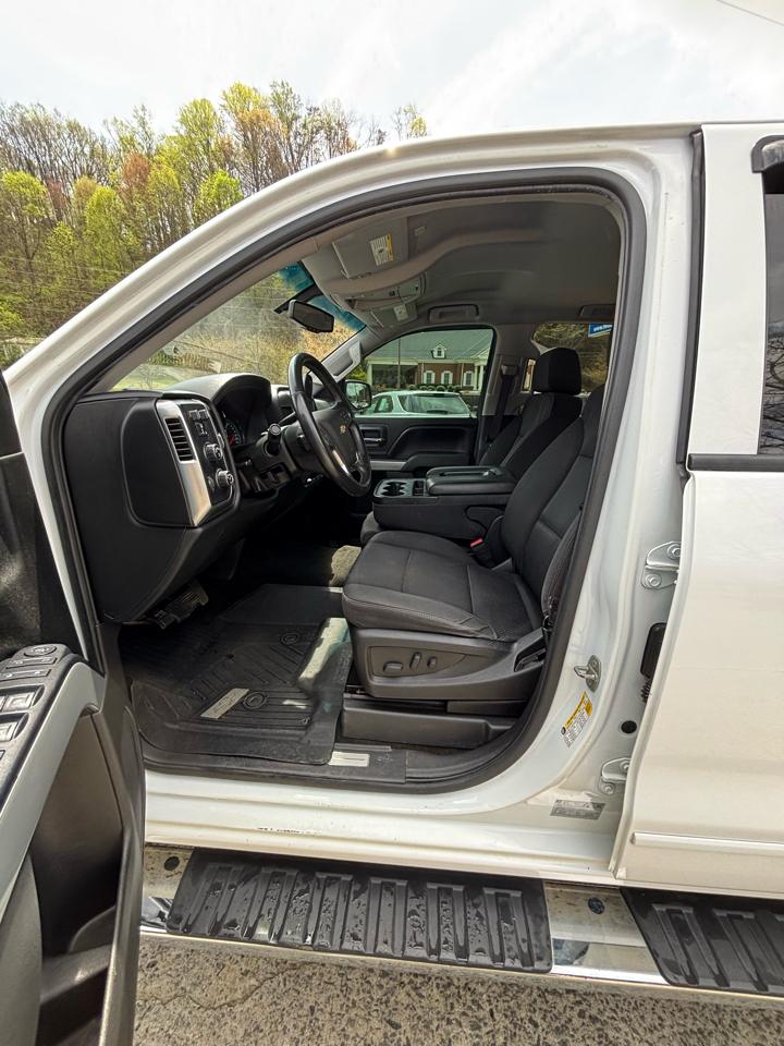 Chevrolet Silverado 1500 4WD Crew Cab 143.5" LT w/2LT 2017