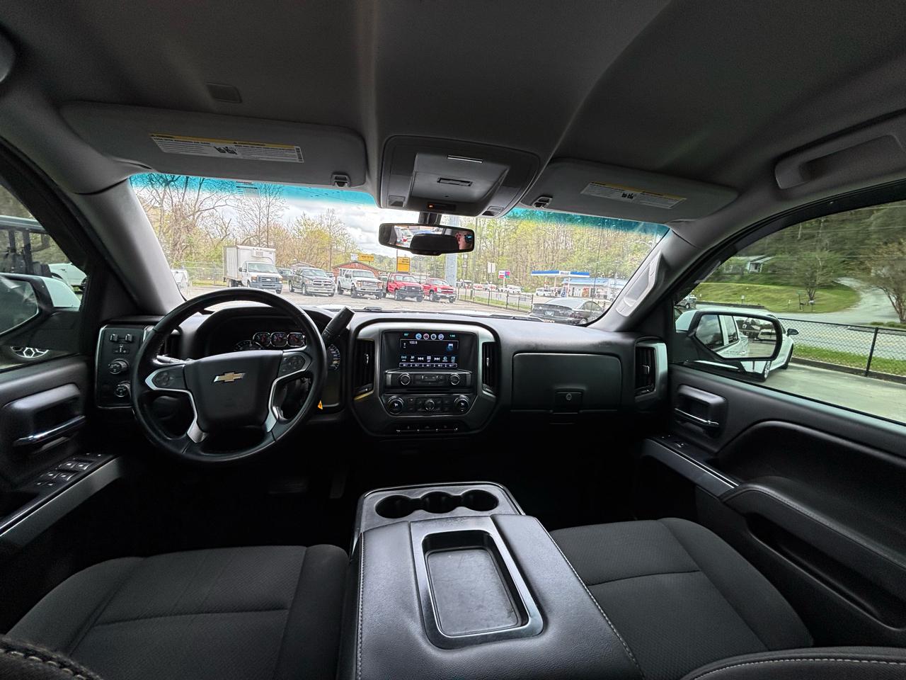 Chevrolet Silverado 1500 4WD Crew Cab 143.5" LT w/2LT 2017