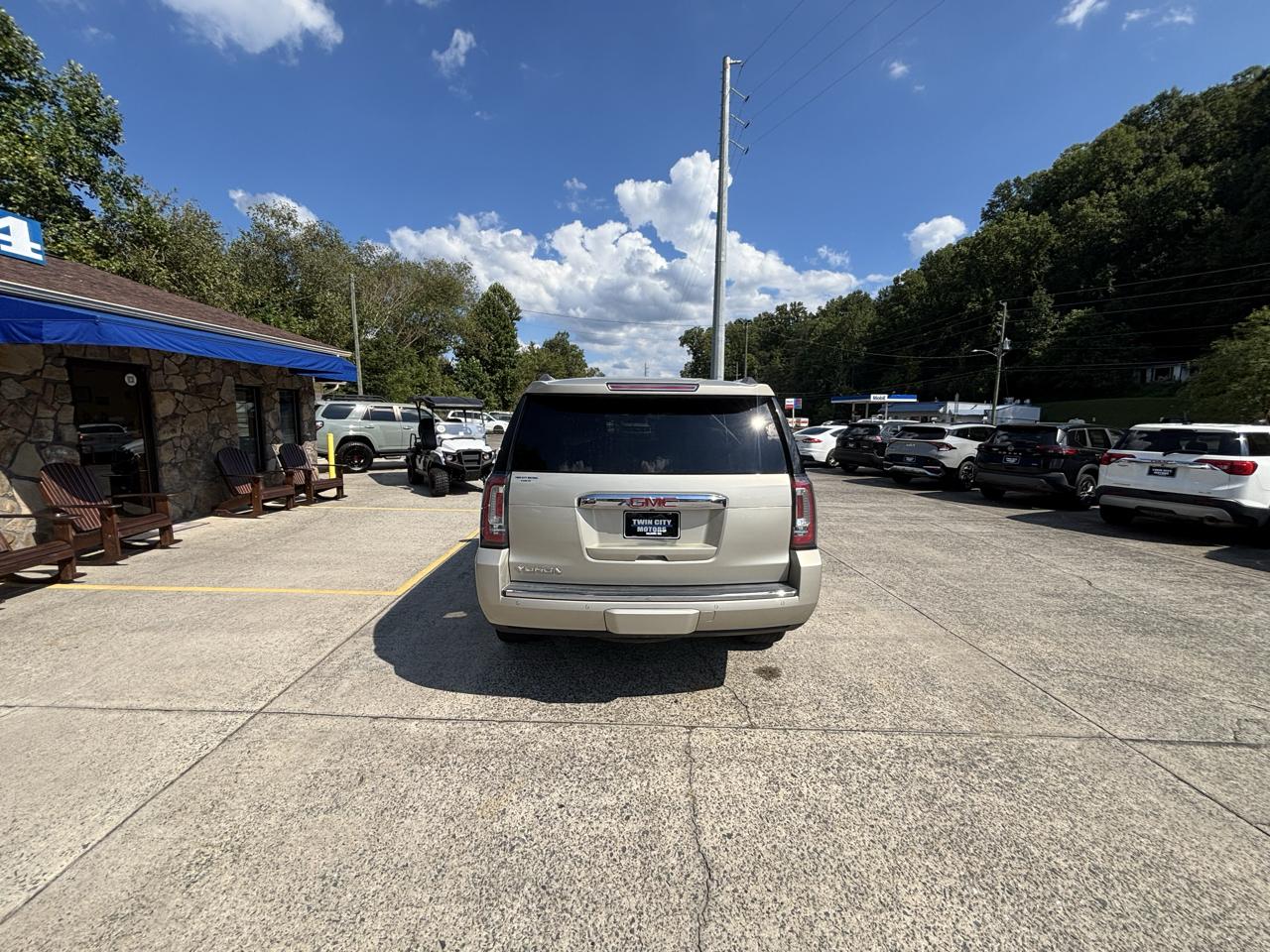 GMC Yukon 4WD 4dr Denali 2017