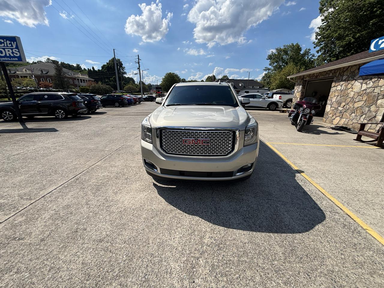 GMC Yukon 4WD 4dr Denali 2017