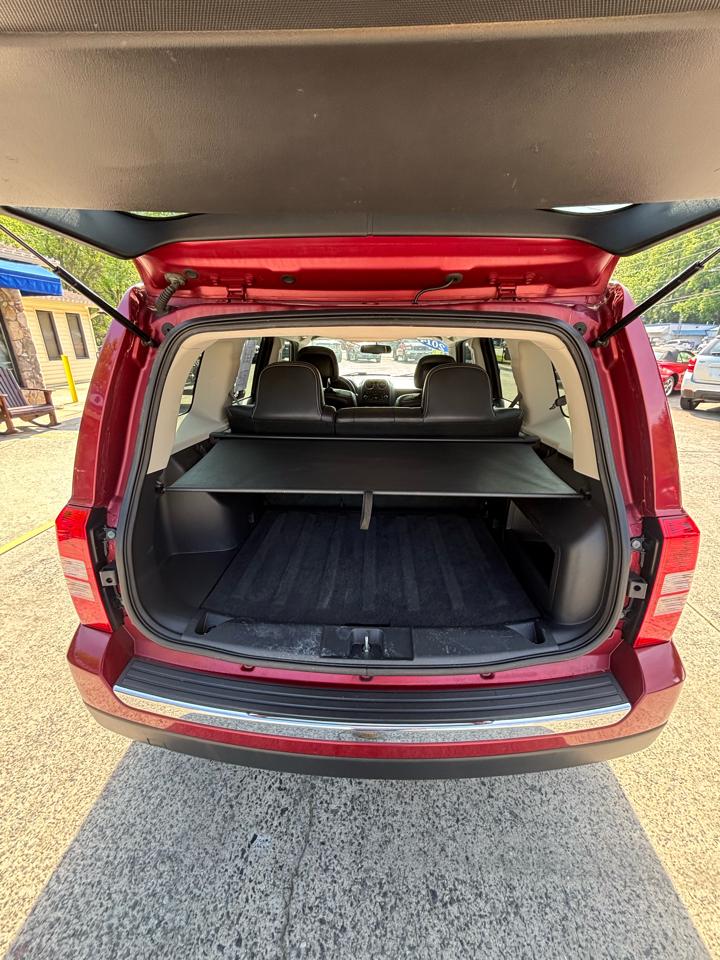 Jeep Patriot FWD 4dr Latitude 2014