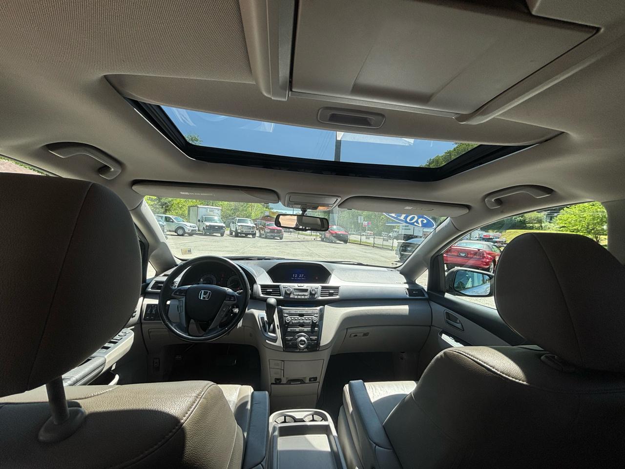 Honda Odyssey 5dr Touring 2011