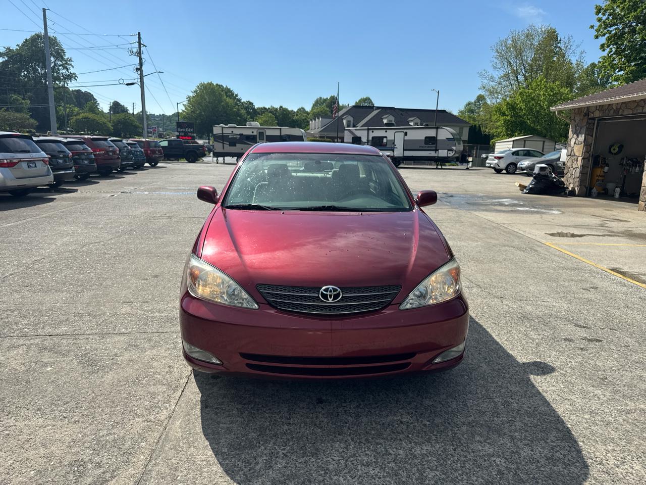 Toyota Camry 4dr Sdn XLE Auto (Natl) 2004