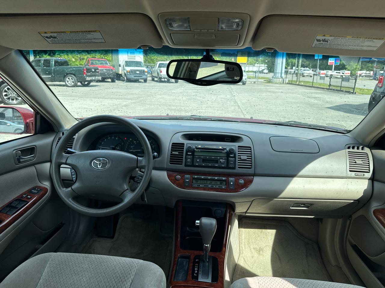 Toyota Camry 4dr Sdn XLE Auto (Natl) 2004