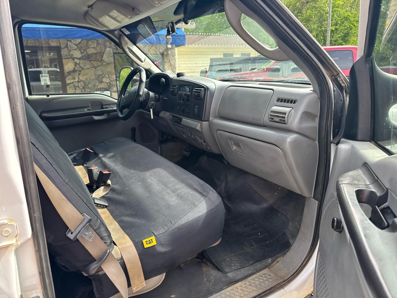 Ford Super Duty F-350 DRW 2WD Crew Cab 176" WB 60" CA Lariat 2007