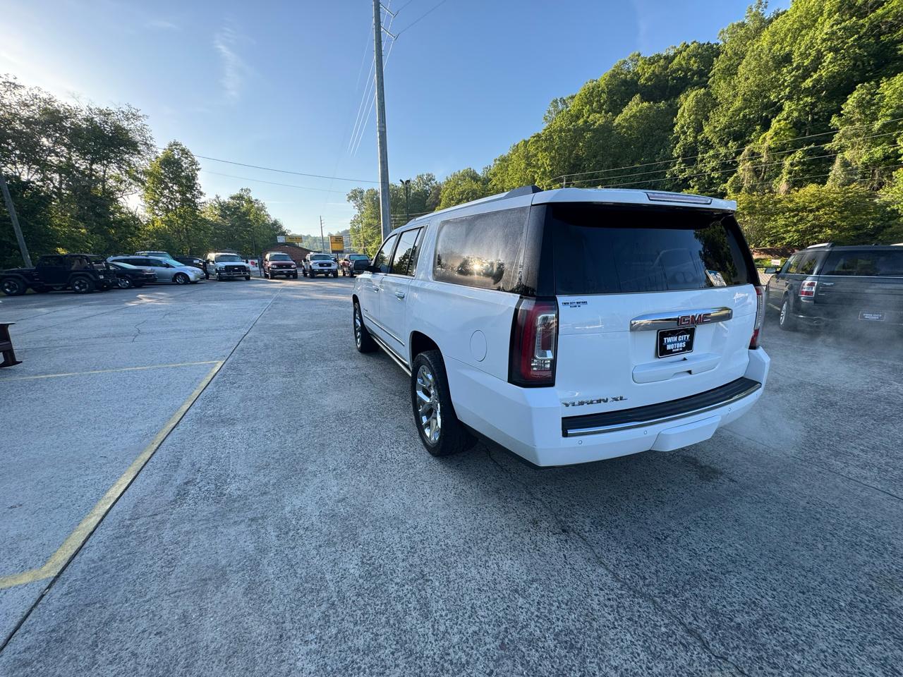GMC Yukon XL 4WD 4dr Denali 2018