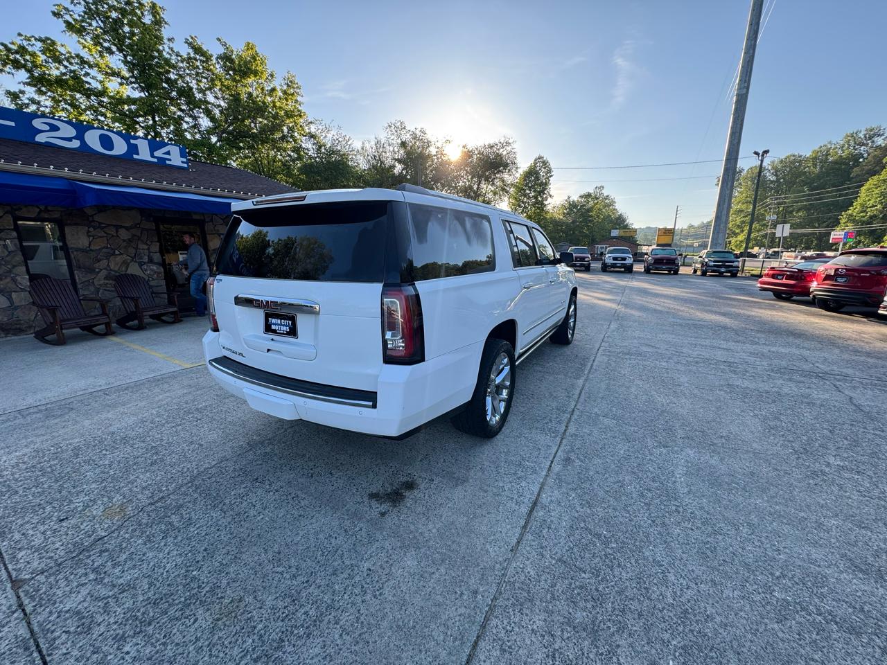 GMC Yukon XL 4WD 4dr Denali 2018