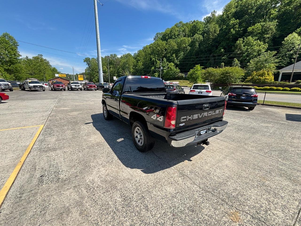 Chevrolet Silverado 1500 Classic 4WD Reg Cab 119.0" Work Truck 2007