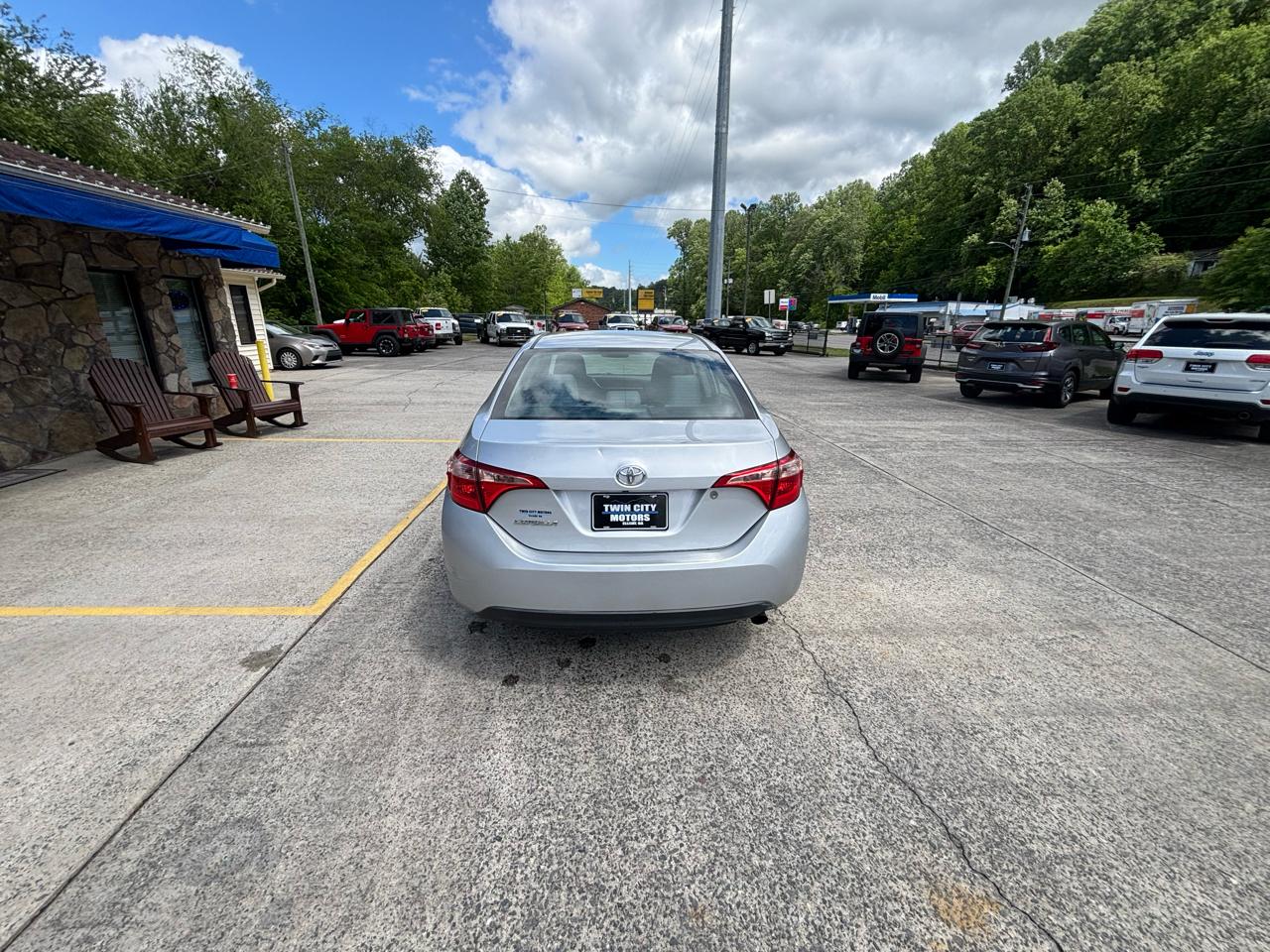 Toyota Corolla XLE CVT (Natl) 2019