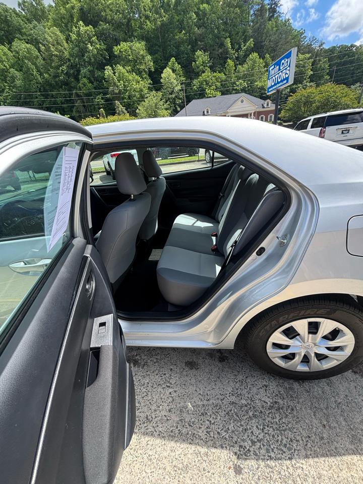 Toyota Corolla XLE CVT (Natl) 2019