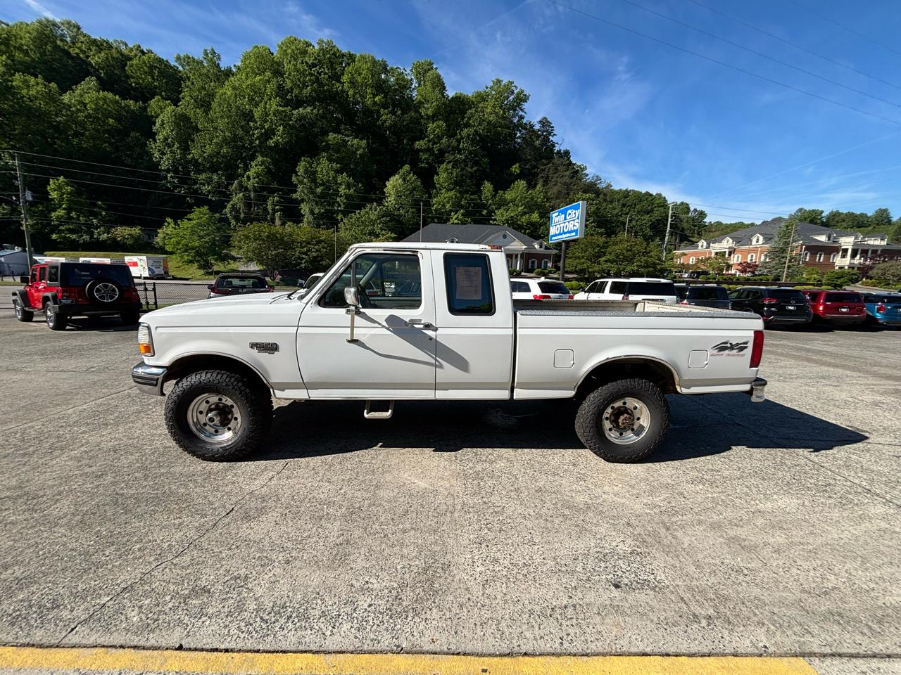 Ford F-250 HD Supercab 155.0" WB 4WD 1996