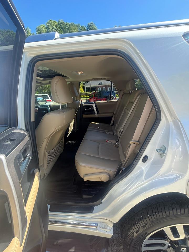 Toyota 4Runner Limited V6 4D SUV 4WD 2017
