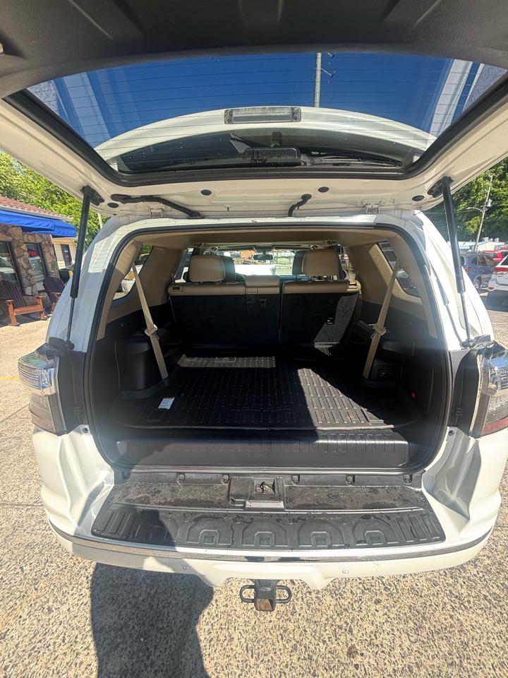 Toyota 4Runner Limited V6 4D SUV 4WD 2017