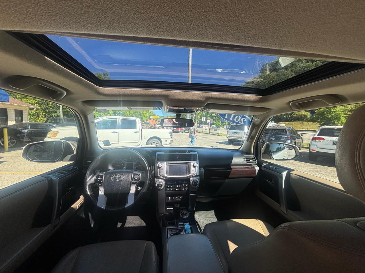 Toyota 4Runner Limited V6 4D SUV 4WD 2017