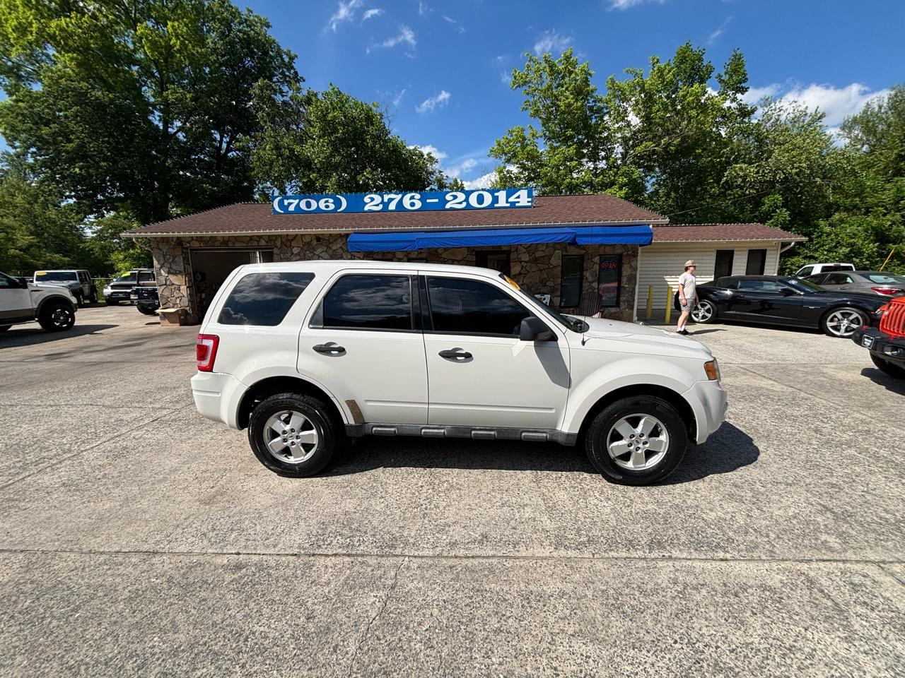 Ford Escape FWD 4dr XLS 2010