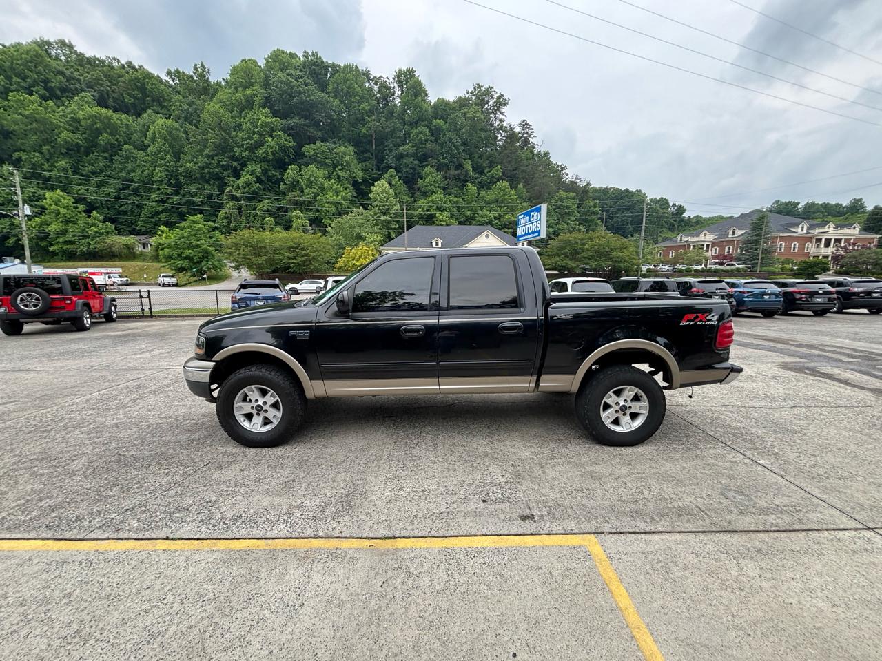 Ford F-150 SuperCrew Crew Cab 139" King Ranch 4WD 2001