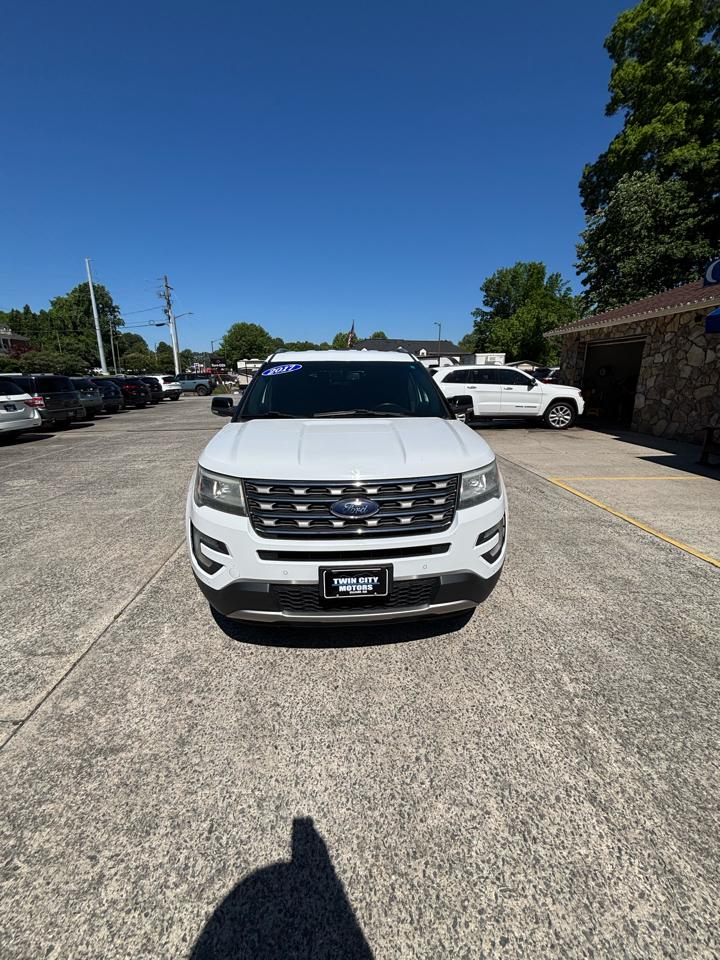 Ford Explorer 4dr XLT 4WD 2017