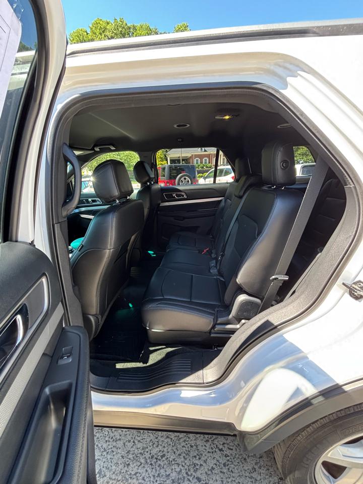 Ford Explorer 4dr XLT 4WD 2017