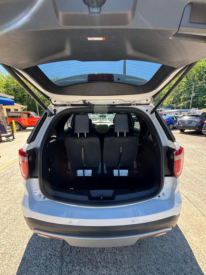 Ford Explorer 4dr XLT 4WD 2017