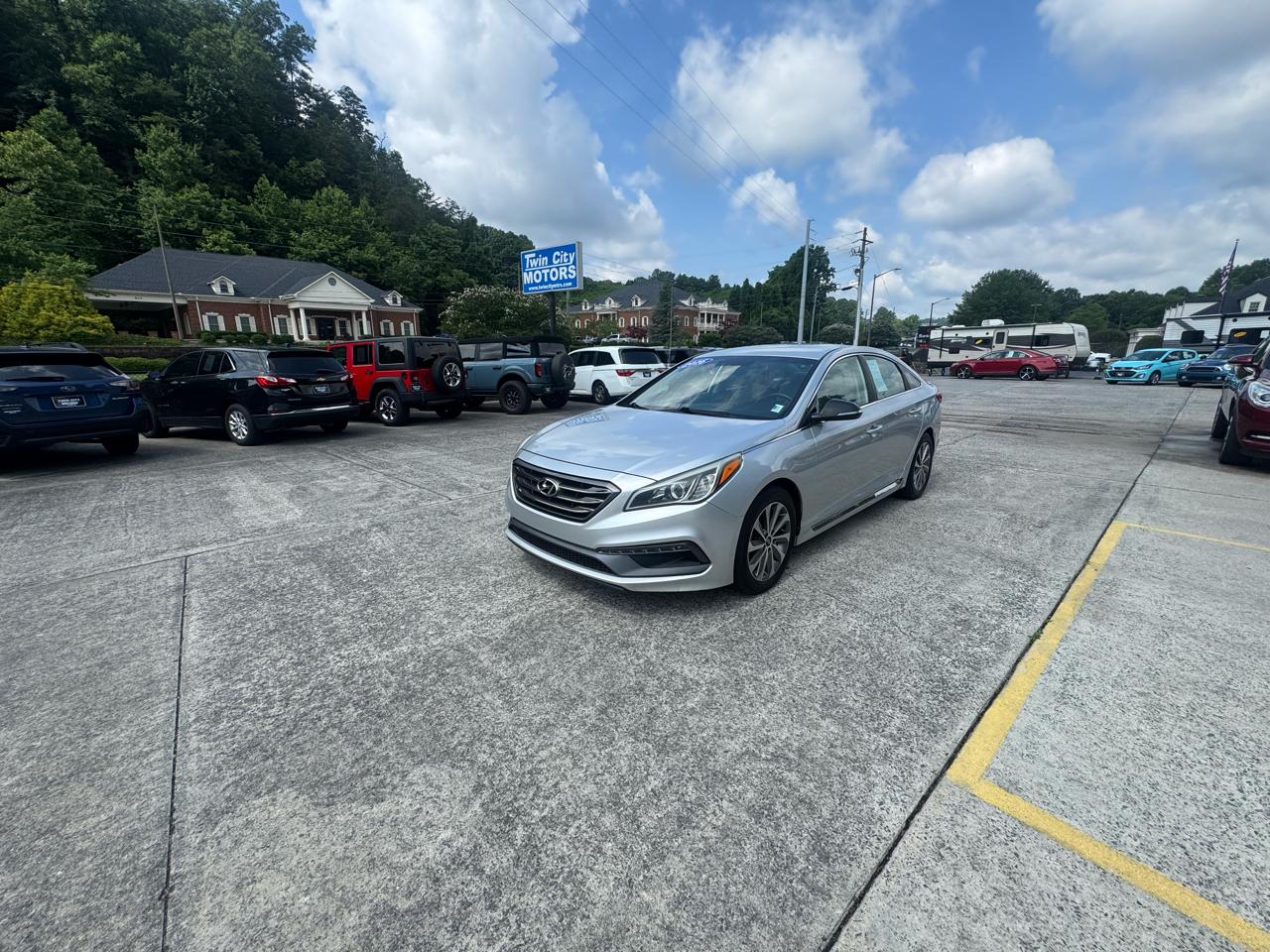 Hyundai Sonata 4dr Sdn 2.4L Sport 2016