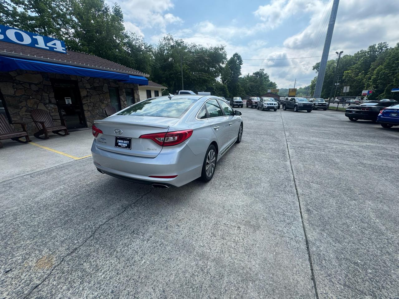 Hyundai Sonata 4dr Sdn 2.4L Sport 2016