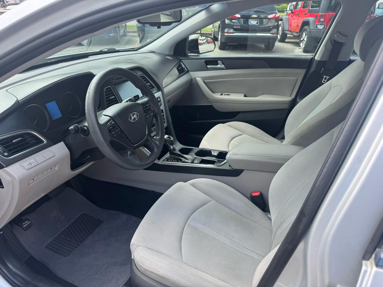 Hyundai Sonata 4dr Sdn 2.4L Sport 2016