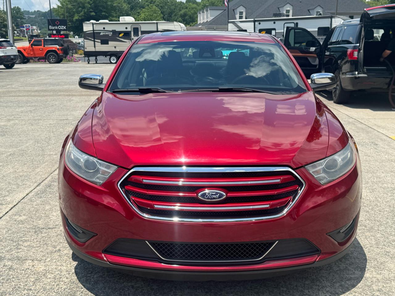 Ford Taurus 4dr Sdn Limited FWD 2014
